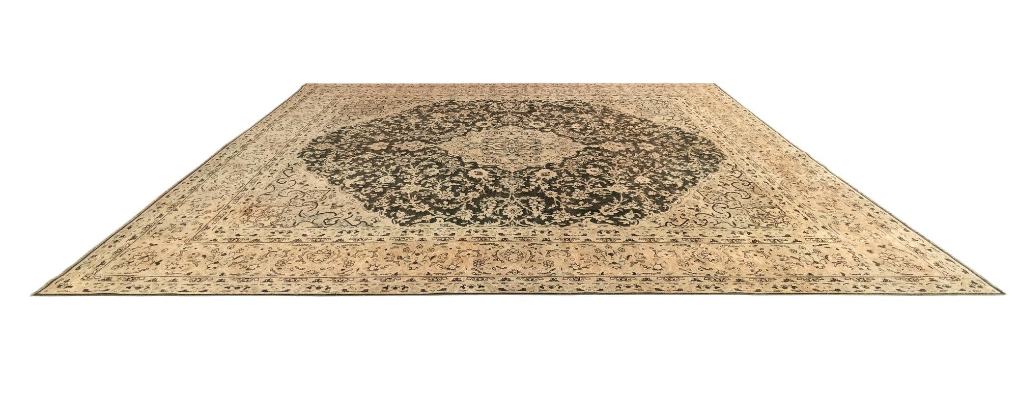 10' x 13' 5 Vintage Royal Wool Rug