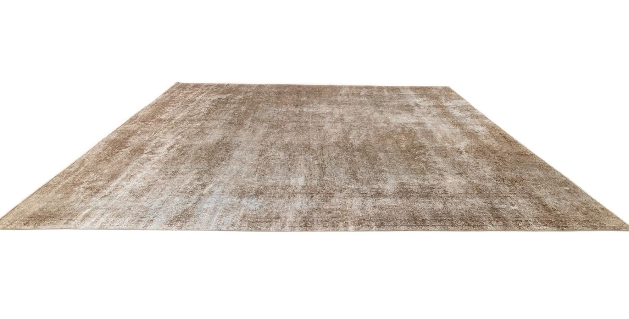 8' 7 x 13' 5 Vintage Royal Wool Rug
