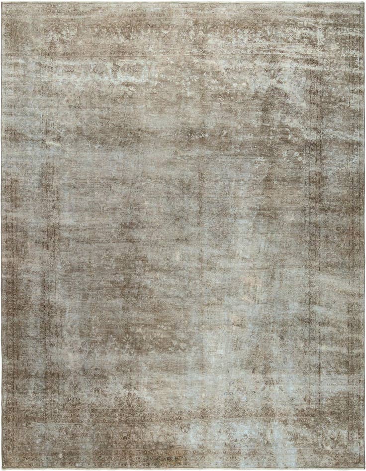 Detail image of 8' 7 x 13' 5 Vintage Royal Wool Rug