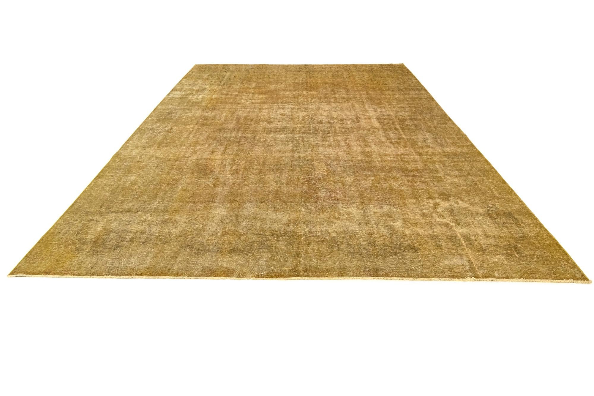 9' 5 x 12' 7 Vintage Royal Wool Rug