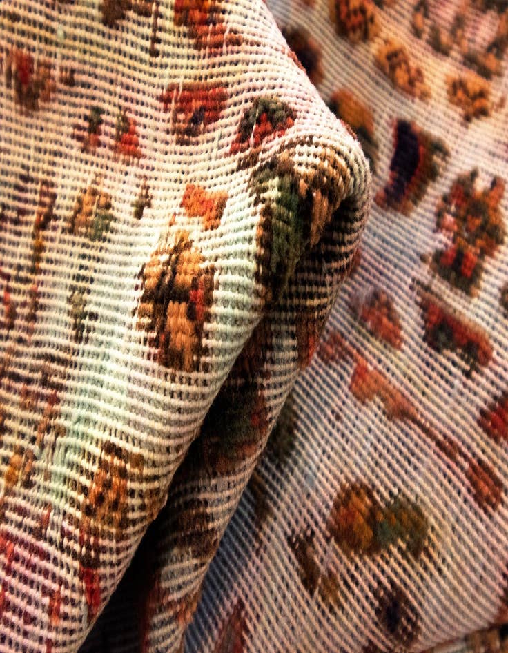 Detail image of 9' 7 x 12' 1 Vintage Royal Wool Rug