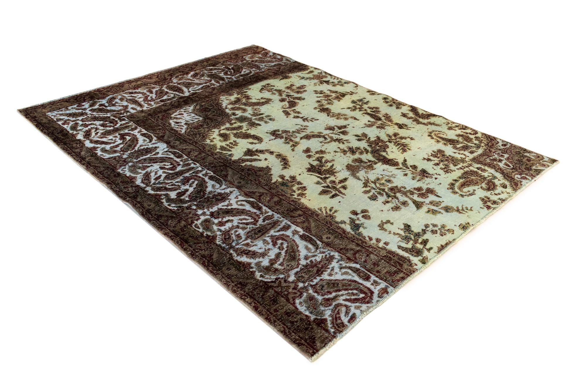 4' 8 x 6' 2 Vintage Royal Wool Rug