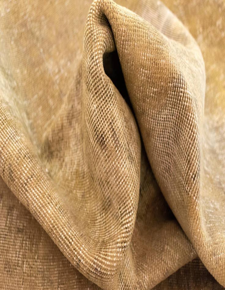 Detail image of 4' 5 x 7' 7 Vintage Royal Wool Rug