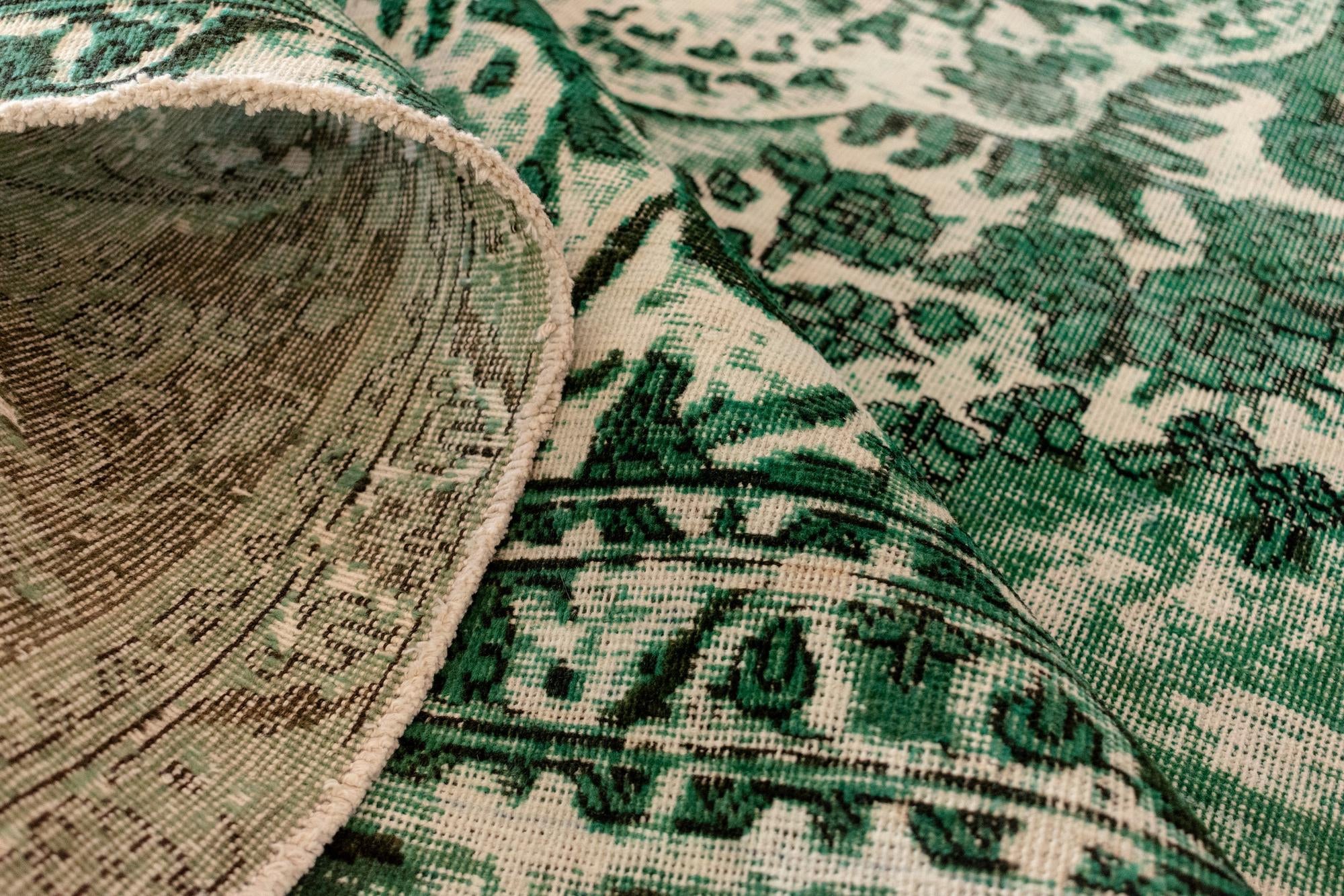 9' 5 x 12' 10 Vintage Royal Wool Rug