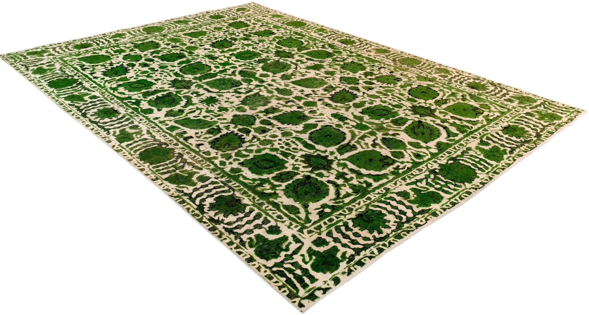 8' x 10' 11 Vintage Royal Wool Rug