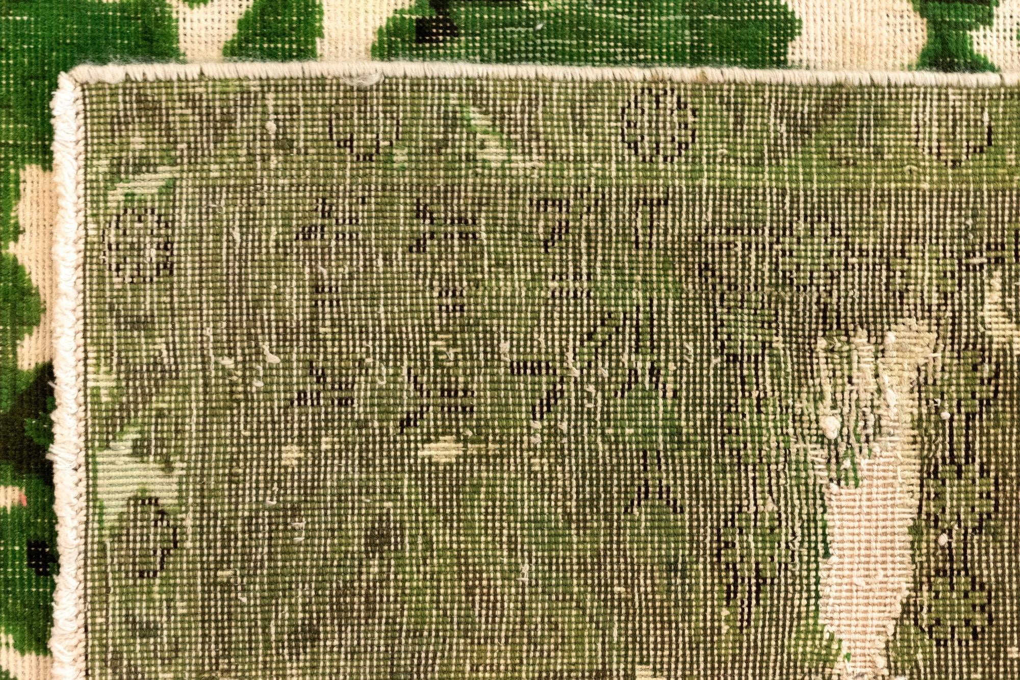 8' x 10' 11 Vintage Royal Wool Rug
