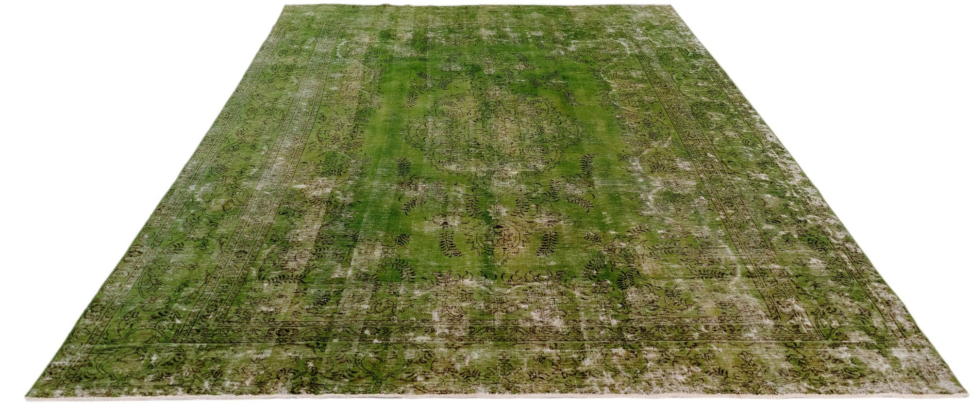 7' 10 x 11' 11 Vintage Royal Wool Rug