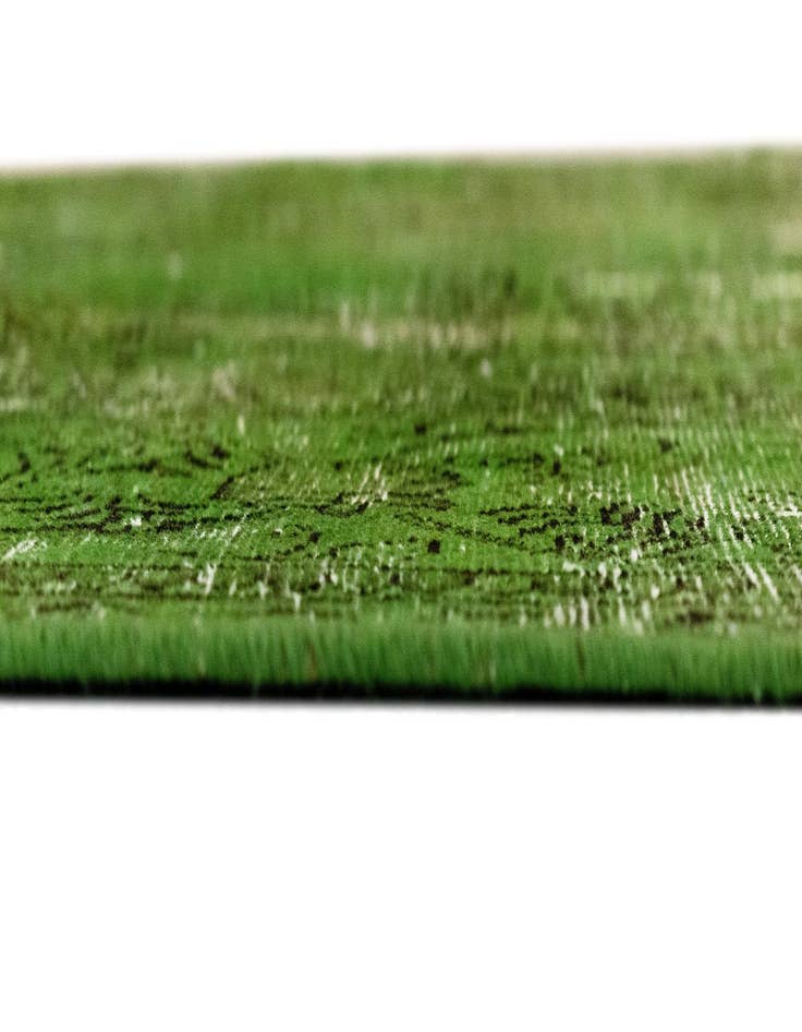 Detail image of 7' 10 x 11' 11 Vintage Royal Wool Rug