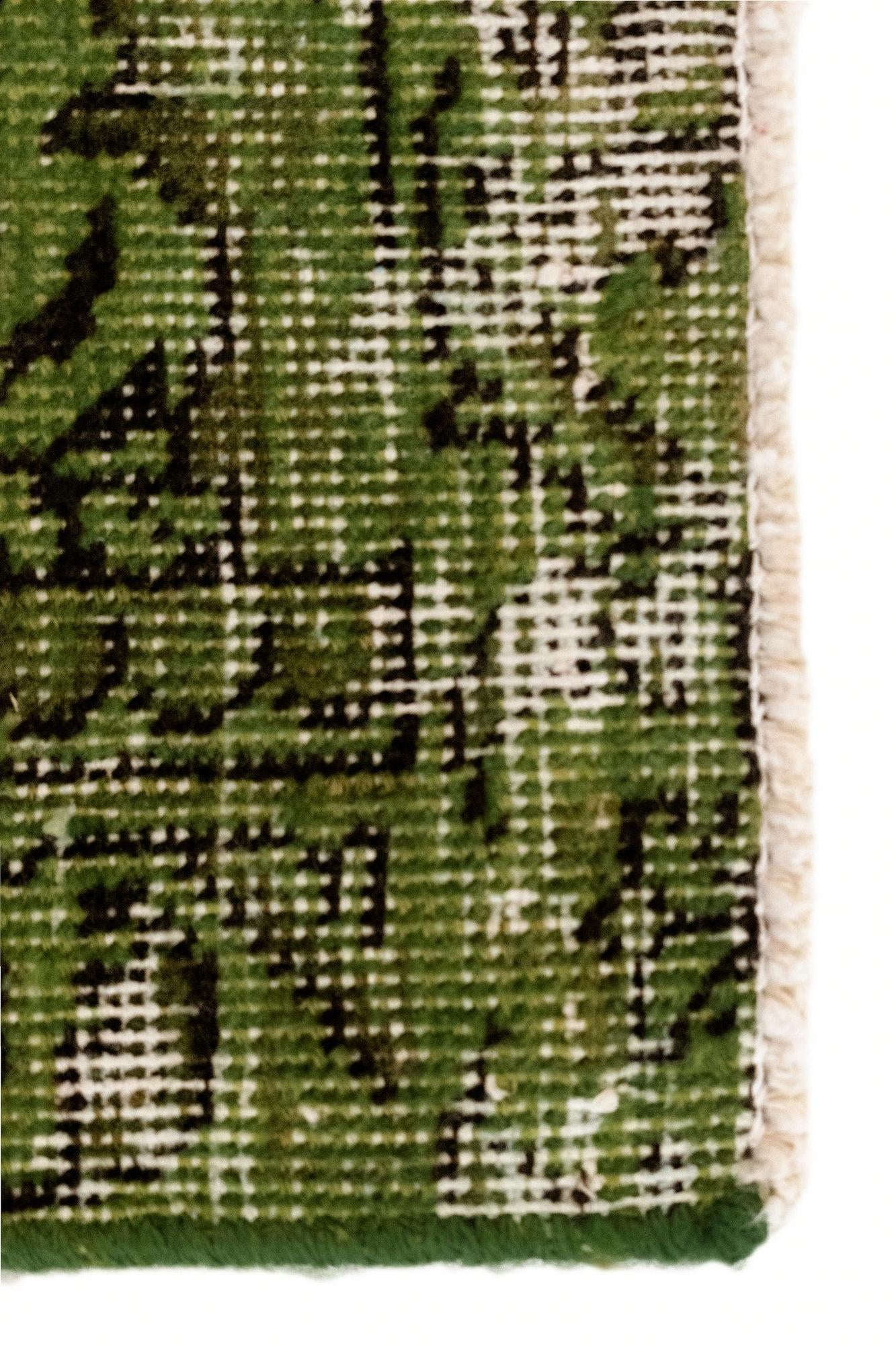 7' 10 x 11' 11 Vintage Royal Wool Rug