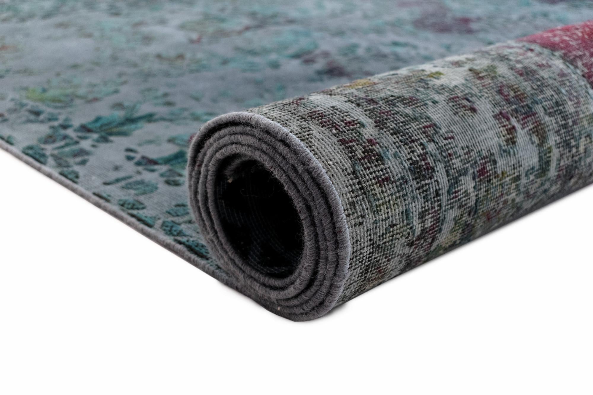 7' 11 x 10' 11 Vintage Royal Wool Rug