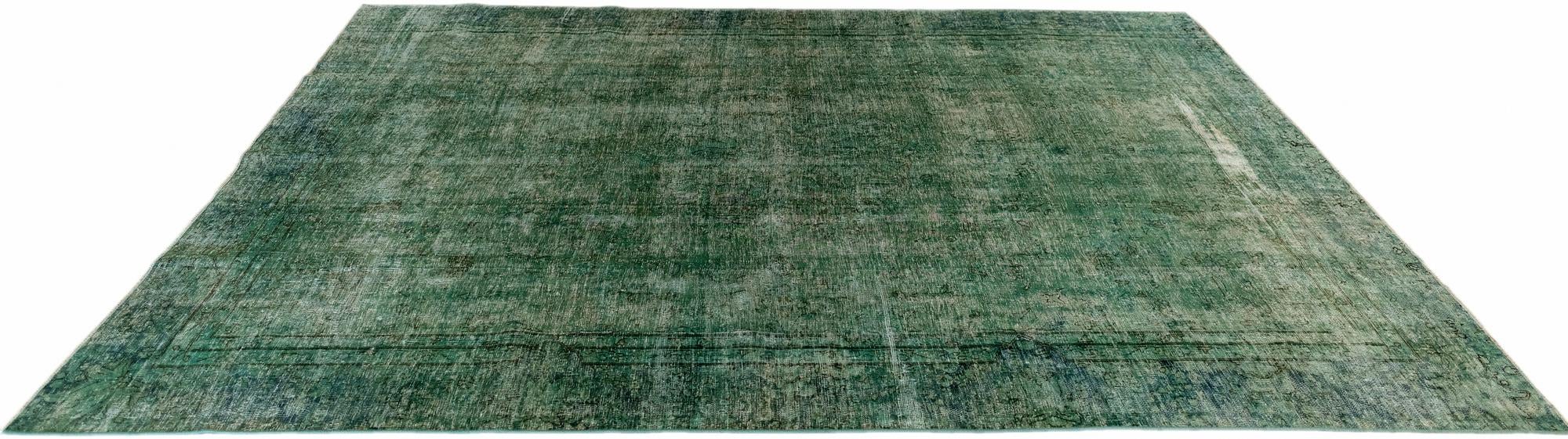 6' 11 x 11' 10 Vintage Royal Wool Rug