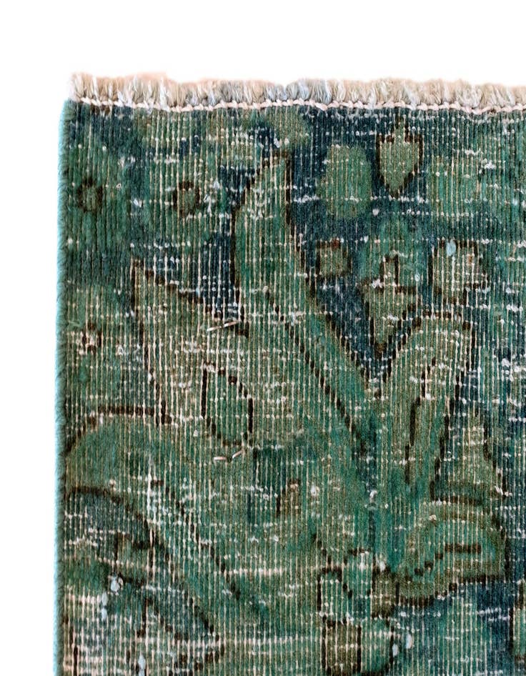 Detail image of 6' 11 x 11' 10 Vintage Royal Wool Rug