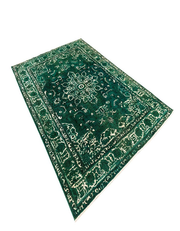 Detail image of 6' 9 x 9' 6 Vintage Royal Wool Rug