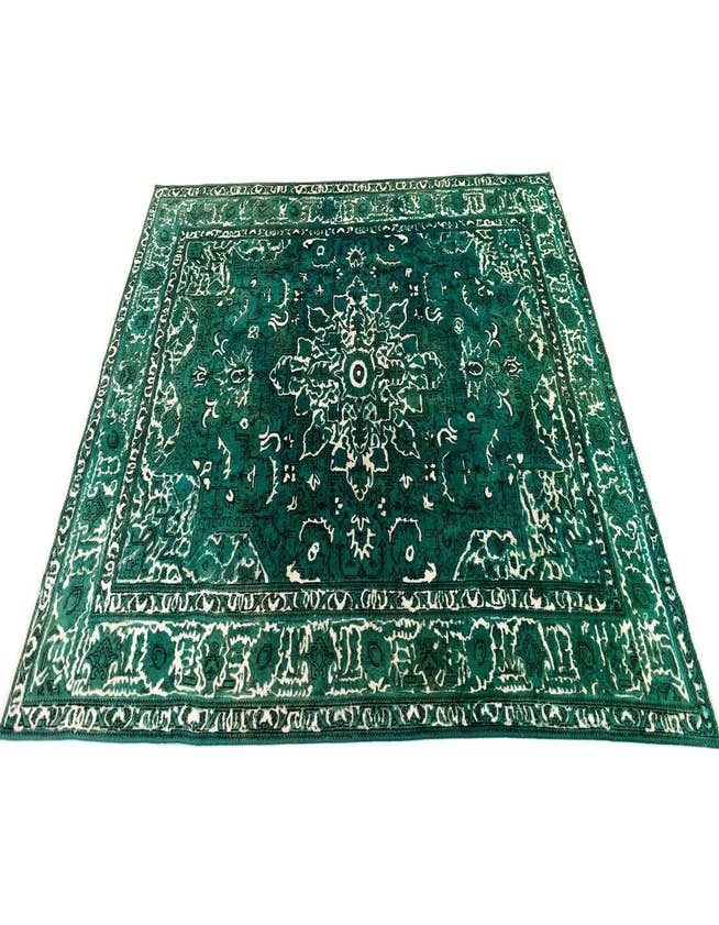 Detail image of 6' 9 x 9' 6 Vintage Royal Wool Rug