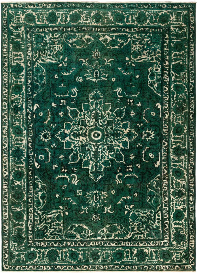 Detail image of 6' 9 x 9' 6 Vintage Royal Wool Rug