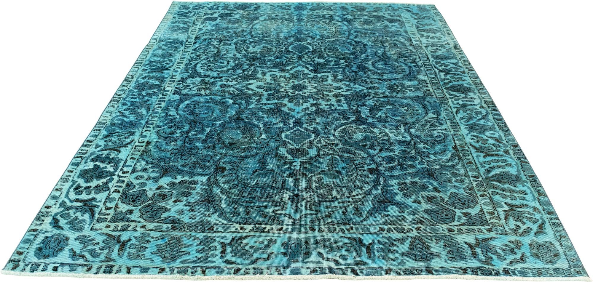 6' 8 x 9' 11 Vintage Royal Wool Rug