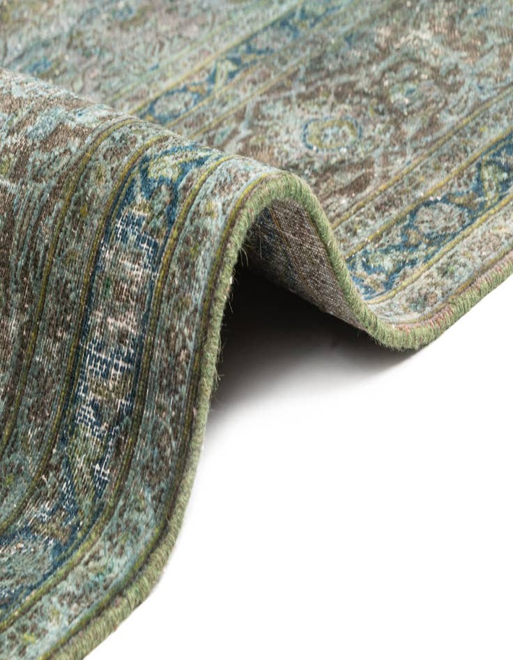 Detail image of 9' 5 x 12' 7 Vintage Royal Rug