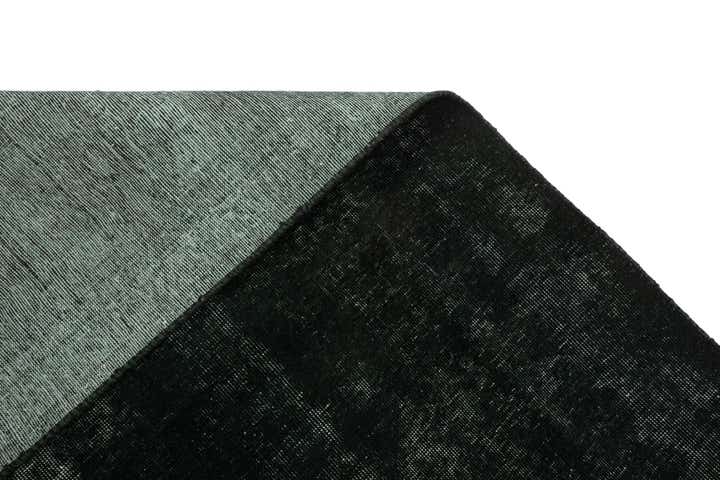 9' 10 x 13' 3 Vintage Wool Rug