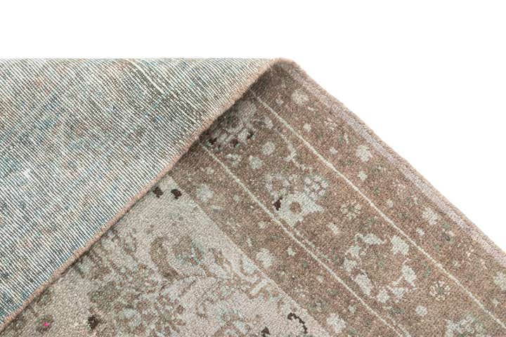 6' 11 x 9' 9 Vintage Rug