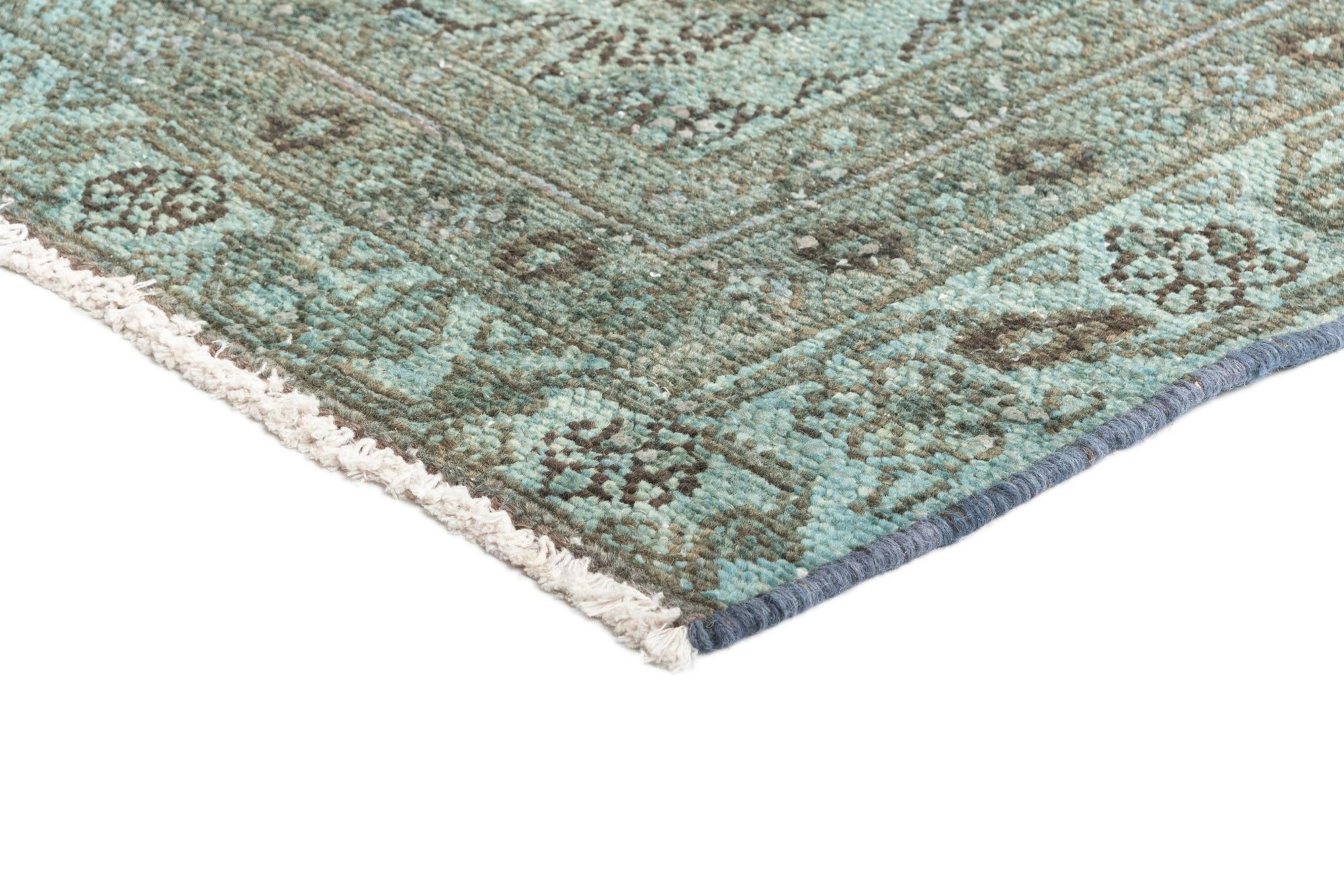 5' 9 x 9' 3 Vintage Rug