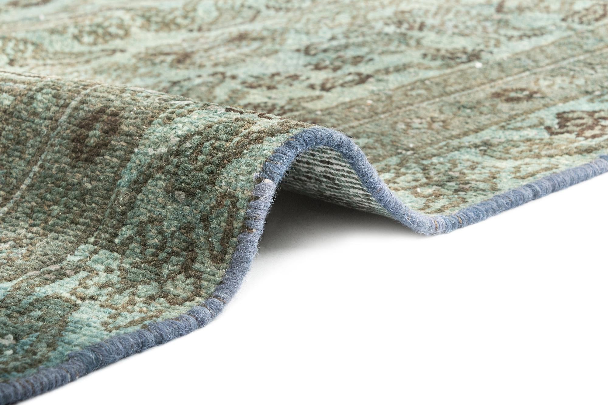 5' 9 x 9' 3 Vintage Rug
