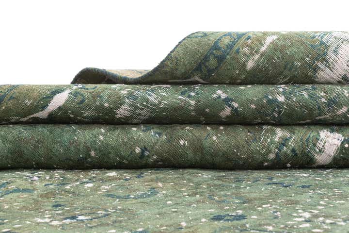 5' 3 x 9' 11 Vintage Rug