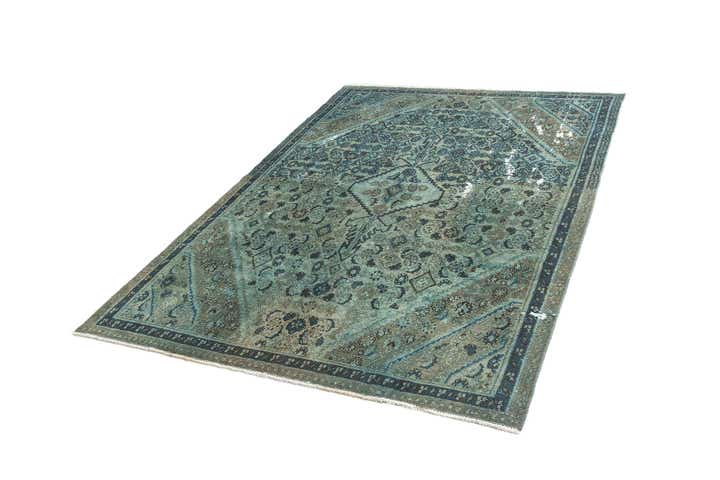 6' x 8' 8 Vintage Rug