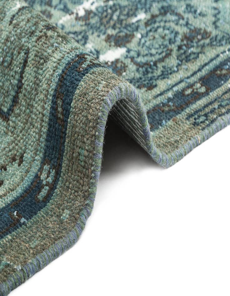 Detail image of 6' x 8' 8 Vintage Rug