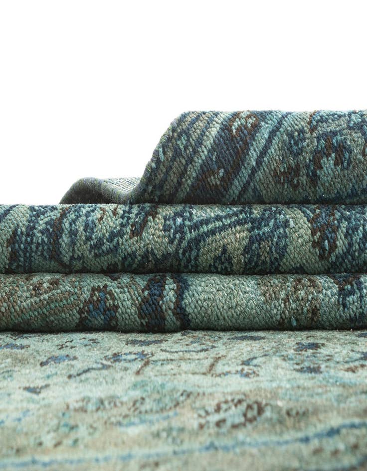 Detail image of 6' x 8' 8 Vintage Rug