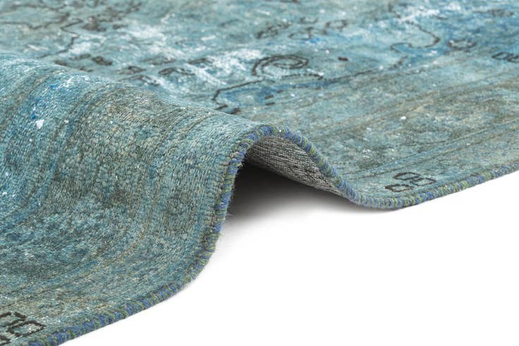 Detail image of 6' 2 x 9' 3 Vintage Rug