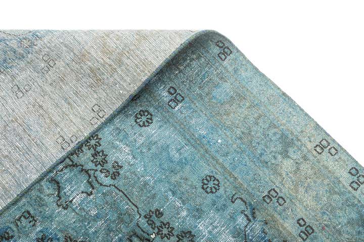 6' 2 x 9' 3 Vintage Rug
