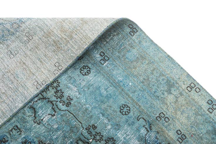 Detail image of 6' 2 x 9' 3 Vintage Rug