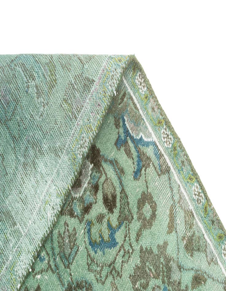 Detail image of 6' 9 x 9' 4 Vintage Rug