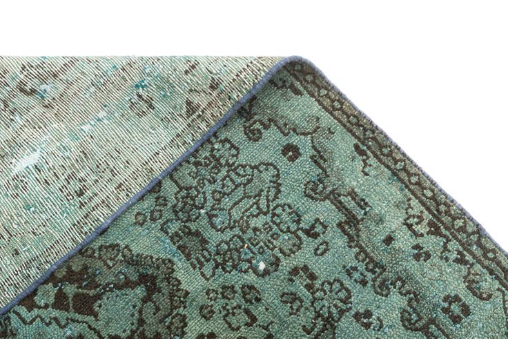 Detail image of 5' x 8' 2 Vintage Rug