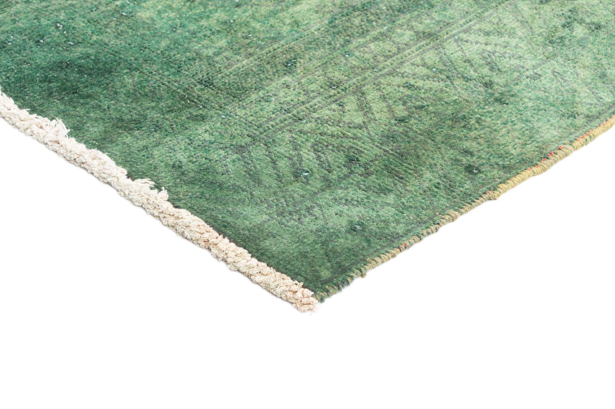 5' 8 x 8' 6 Vintage Rug