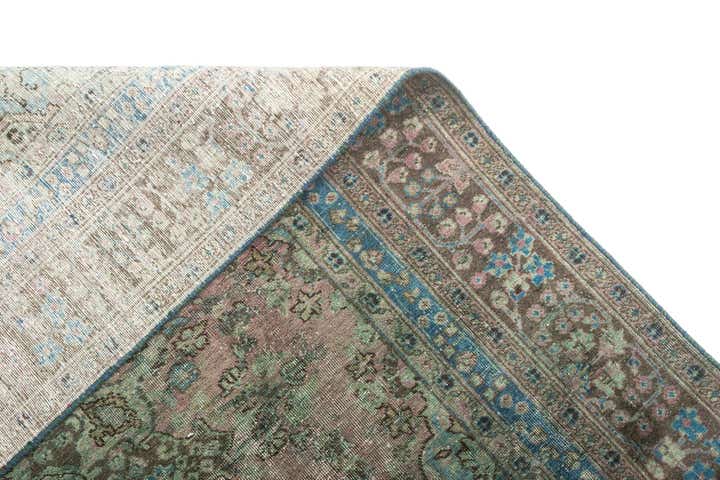 7' 5 x 9' 9 Vintage Rug