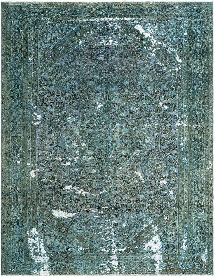 Detail image of 6' 4 x 9' 10 Vintage Rug