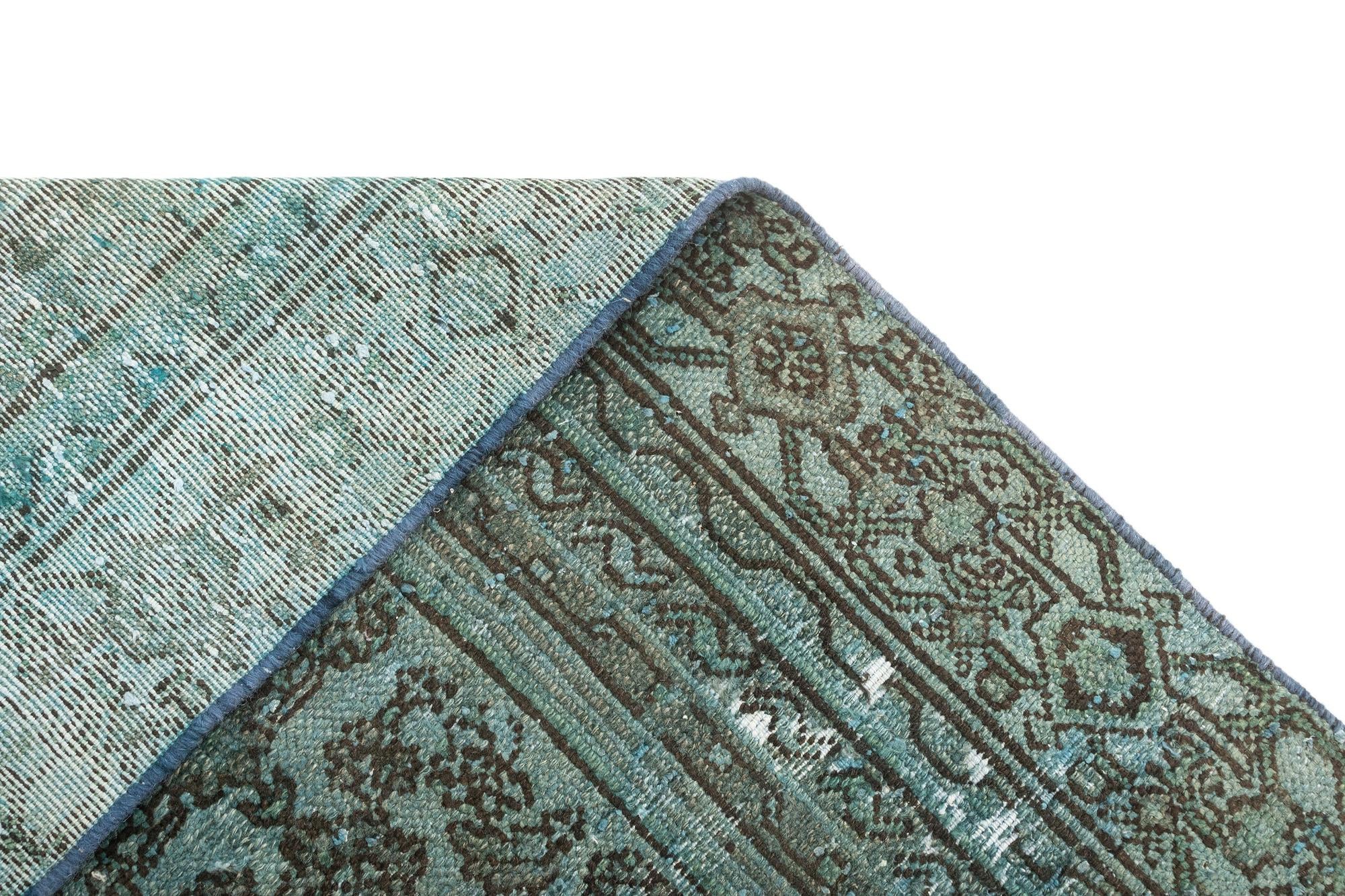 5' 9 x 9' 3 Vintage Rug