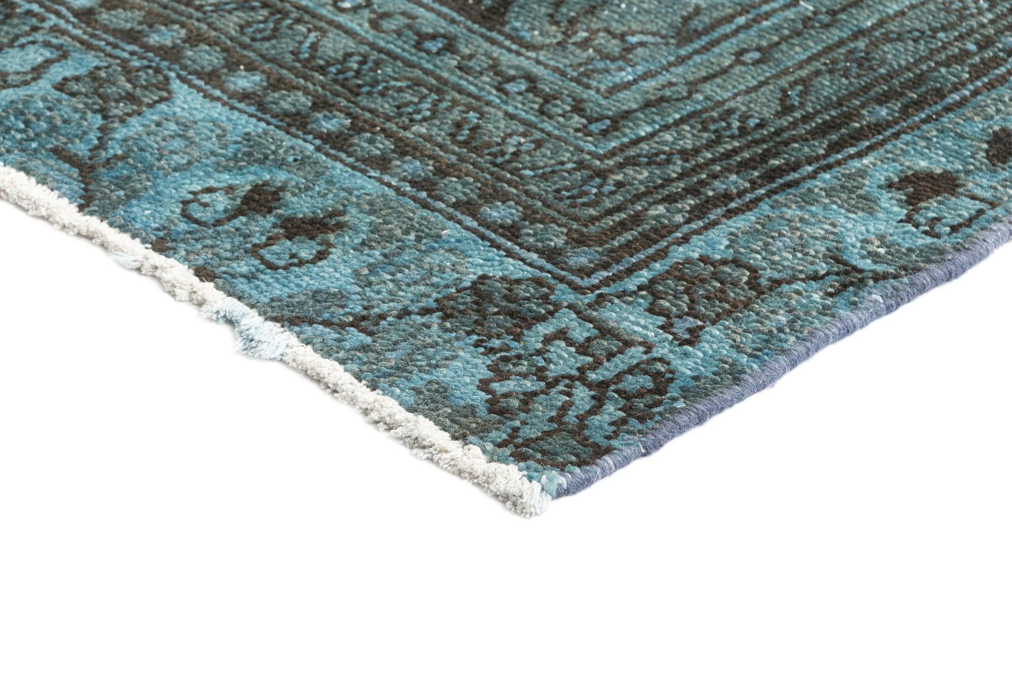 6' 5 x 9' Vintage Rug