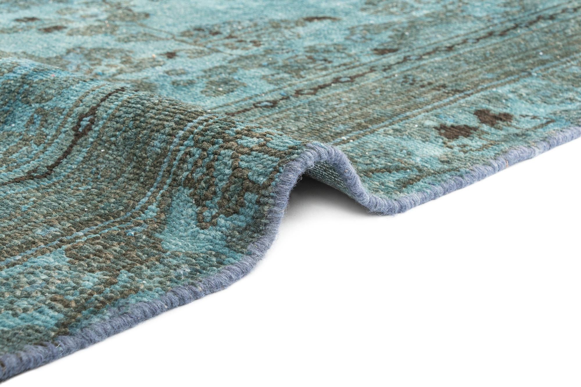 6' 5 x 9' Vintage Rug