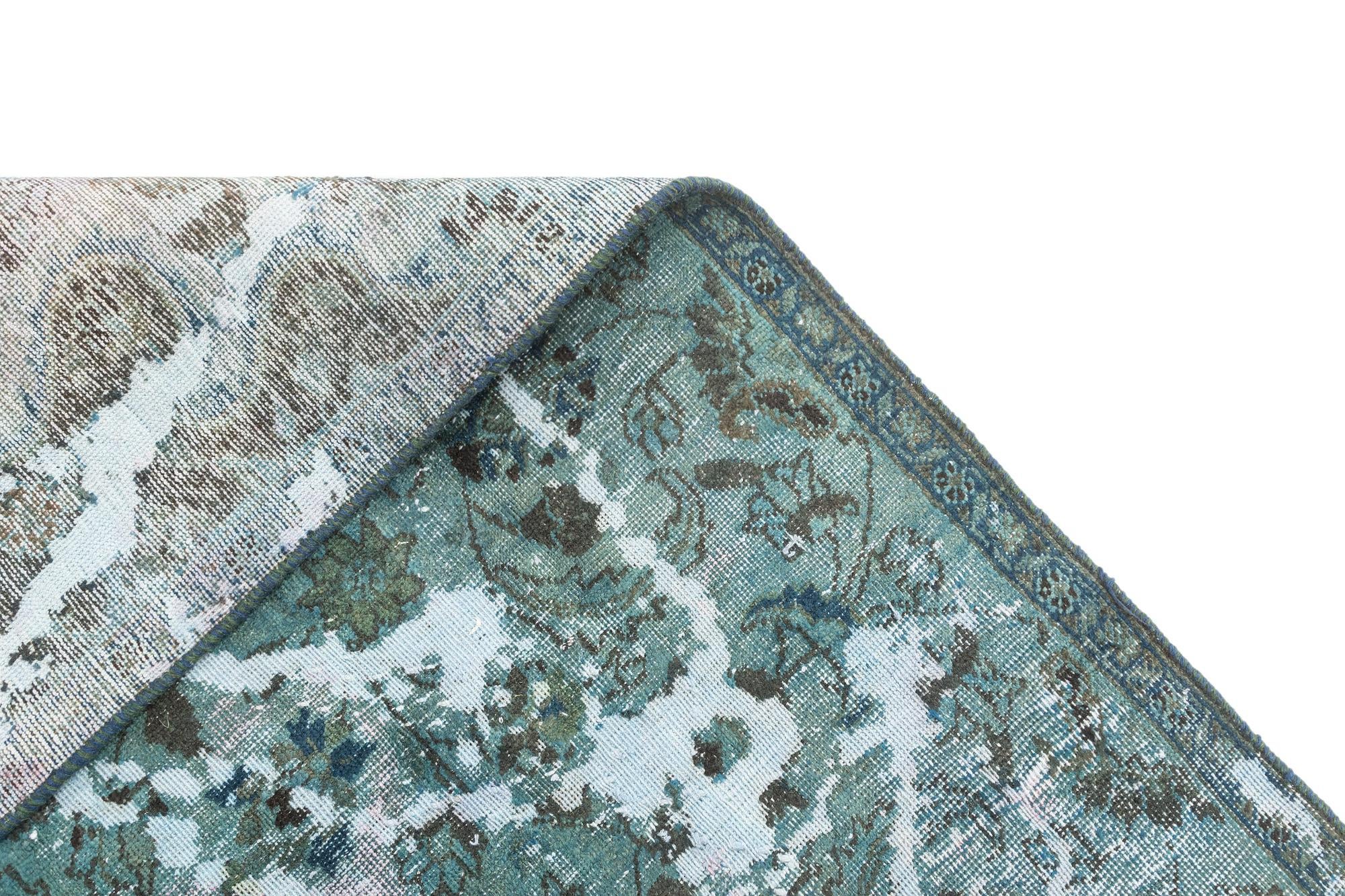 6' 11 x 9' 9 Vintage Rug