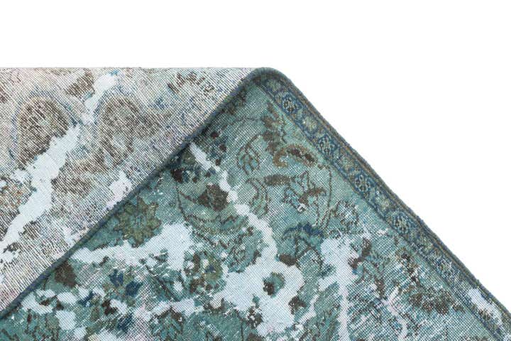 6' 11 x 9' 9 Vintage Rug