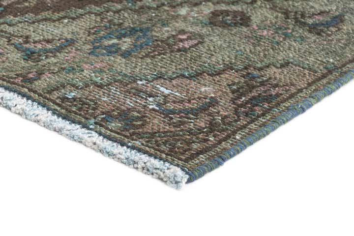 4' 8 x 7' 7 Vintage Rug