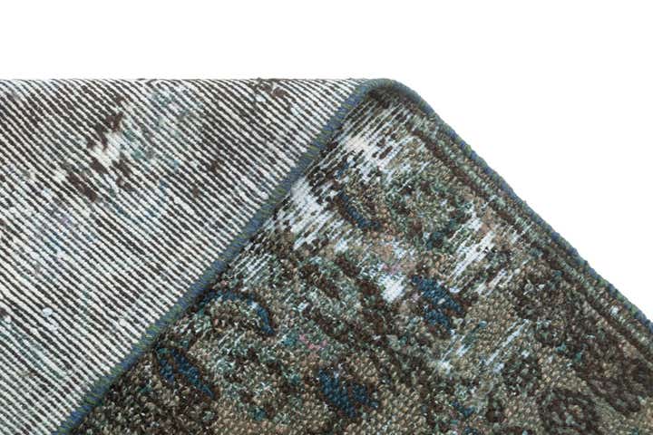 4' 8 x 7' 7 Vintage Rug