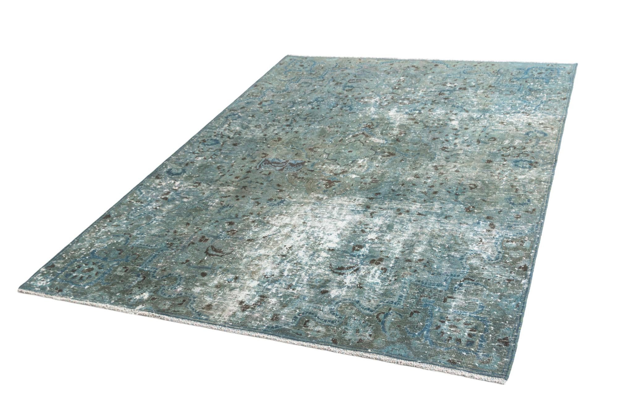 6' 5 x 9' 3 Vintage Rug