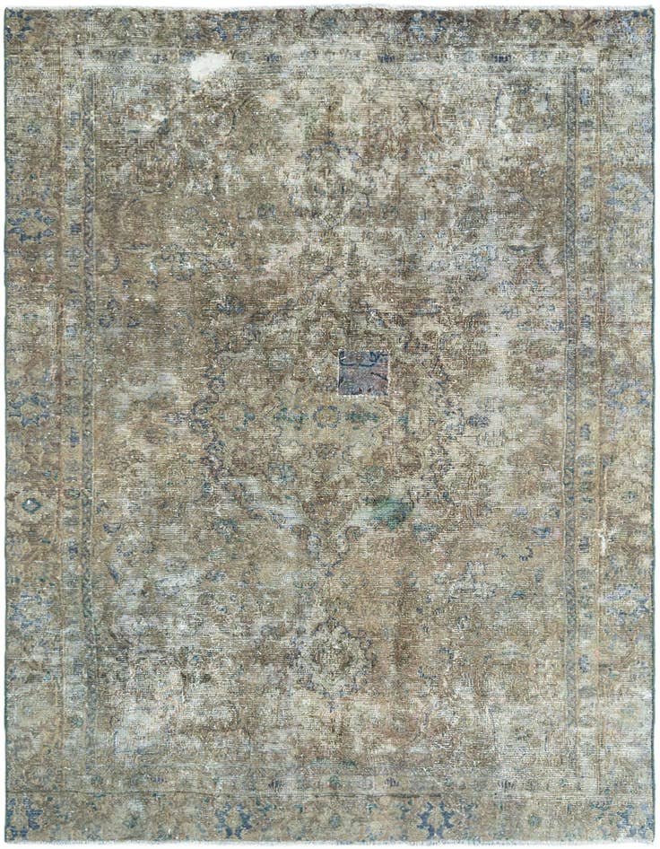Detail image of 5' 10 x 8' 10 Vintage Rug