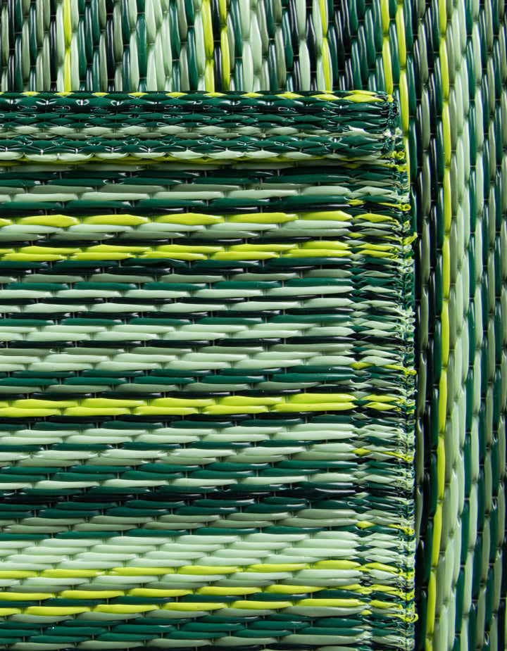 4' x 6' Easy-Clean Vista Breeze Indoor / Outdoor Rug