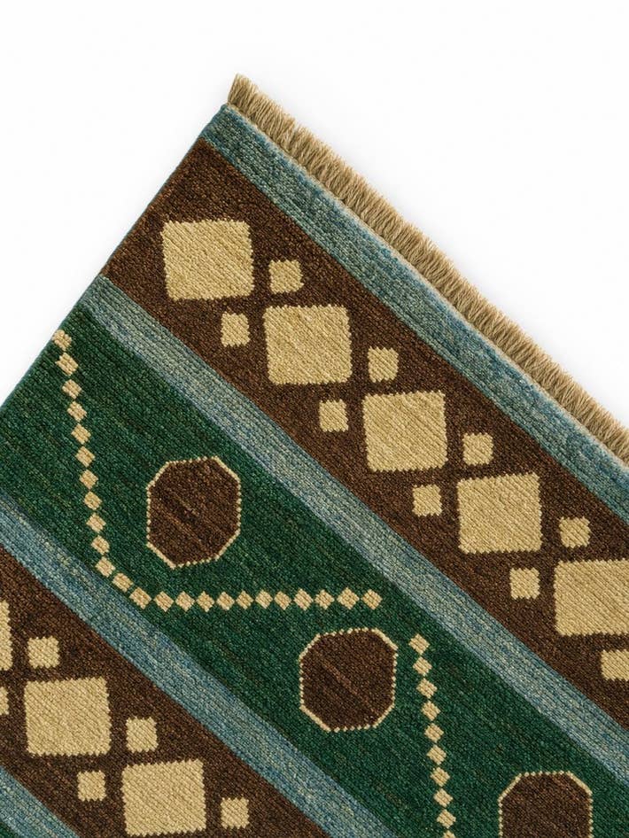 Detail image of 4' 1 x 6' 5 Hand Knotted Ziegler Modern Rug