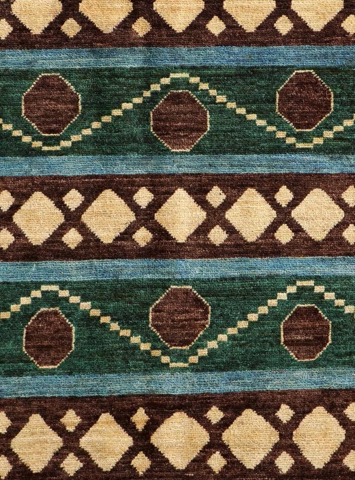 Detail image of 4' 1 x 6' 5 Hand Knotted Ziegler Modern Rug