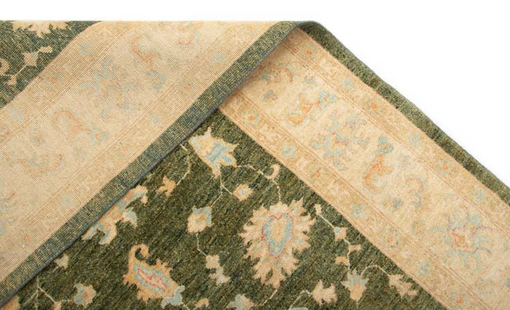 Detail image of 5' 10 x 7' 9 Ziegler Wool Rug